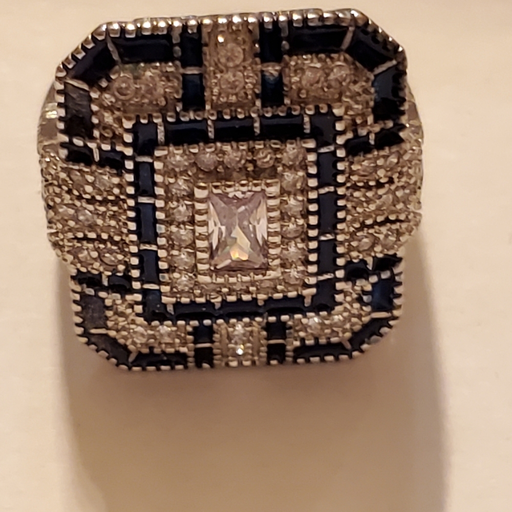 Sapphire an Cz Ring
